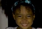 Menina de 2 anos morre com tiro na cabeça enquanto brincava na porta de casa