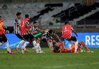 Galo é o primeiro time brasileiro a eliminar o Boca nos pênaltis na Libertadores