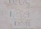 PERIGOSO VANDALISMO EM DIAMANTINA. Igreja de Nossa Senhora dos Homens PRETOS de