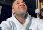 Daniel Alves paga fiança de R$ 5,5 milhões e pode sair da prisão nesta segunda