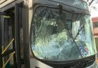 Acidente entre dois ônibus deixa quatro pessoas feridas em BH