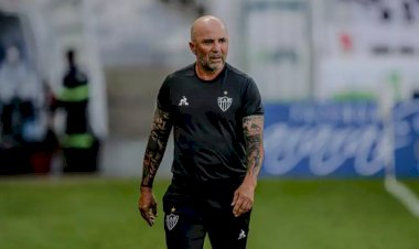 No Galo, Sampaoli vai cumprir a quarta suspensão desde que chegou ao Brasil