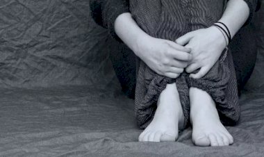Menino de 11 anos apanha dos pais por manter relações sexuais com crianças