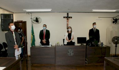 Candidatos eleitos da 242ª Zona Eleitoral, foram Diplomados na manhã de hoje, 18/12, no Fórum de Sabinópolis.