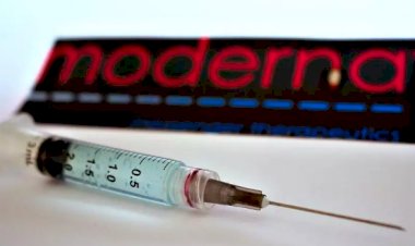 Funcionário de hospital nos EUA danifica 500 doses de vacina contra Covid