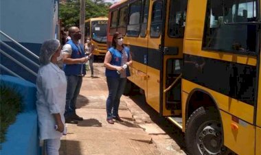 Cuidados pela saúde marcam embarque de alunos para o ENEM em Sabinópolis
