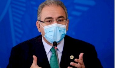 Ministro da Saúde admite dificuldade em fornecer segunda dose da CoronaVac.