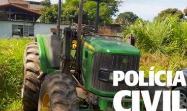 Trator roubado em Dores de Guanhães é recuperado pela Polícia Civil em Piracema.