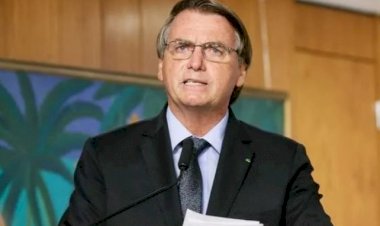 Canetada permite a Bolsonaro aumentar o próprio salário e o do vice.