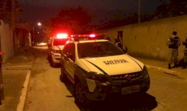 Homem é assassinado dentro de casa em Governador Valadares.