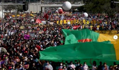 Protestos em BH, outras cidades do país e do exterior se posicionam contra o presidente