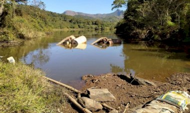 Segunda bomba é instalada para esvaziar barragem no Serro