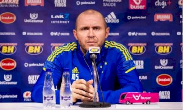 Cruzeiro: 'Não é salário que está afetando nossos resultados', garante Mozart