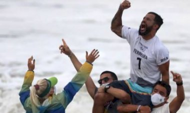 Frases emocionantes marcam a celebração do campeão olímpico Ítalo Ferreira