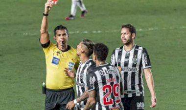 Galo x Palmeiras terá arbitragem de Bruno Arleu de Araújo. Veja histórico