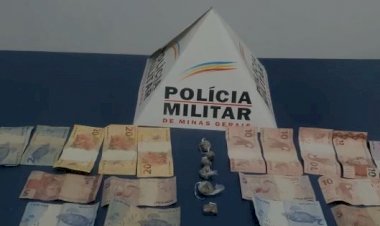 PM de São João Evangelista, apreende drogas e dinheiro de menor envolvido no tráfico de drogas