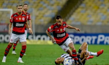 Galo é derrotado pelo Flamengo no Maracanã, mas segue líder com sobra