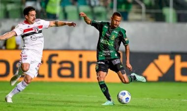 Ademir brilha, América vence São Paulo e conquista vaga na Libertadores