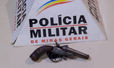 PM de Santa Maria do Suaçuí realiza operação e prende home e apreende arma de fogo e munições na cidade de José Raydan