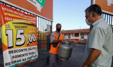 Gás de cozinha é vendido por R$133 em BH; compra pode ser parcelada em 3 vezes