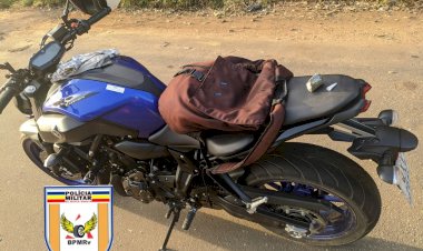Motoqueiro é parado em Blitz na Rodovia entre Guanhães e São João Evangelista, com quantidade drogas