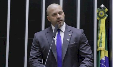 Daniel Silveira circula pelo Congresso sem tornozeleira eletrônica