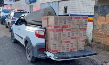 POLÍCIA MILITAR RECUPERA CARGA SAQUEADA DE CARRETA QUE FICOU PRESA NO DESVIO DA BR-262