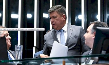 Viana admite que pode retirar pré-candidatura se Bolsonaro optar por Zema