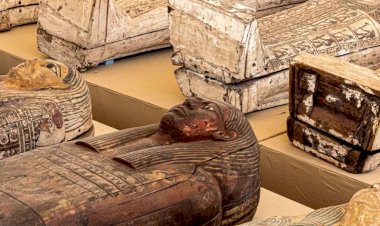 Egito revela descoberta arqueológica gigantesca de 250 sarcófagos
