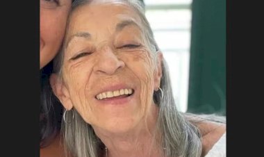 Corpo de professora morta por aluno em ataque dentro de escola é velado em SP