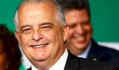 Programa de passagens aéreas a R$ 200 será lançado em agosto, afirma ministro