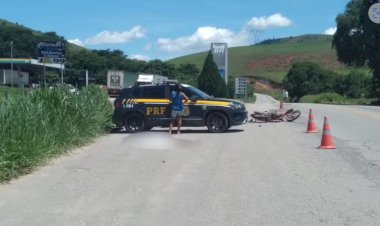 Motociclista invade a contramão, bate em caminhão e morre na BR-116, em Governador Valadares