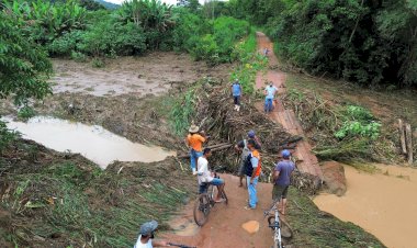 Temporal provoca Cabeça D’água e alaga casas e ruas em Sabinópolis
