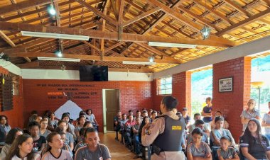 Palestras em comemoração ao mês da mulher com o tema