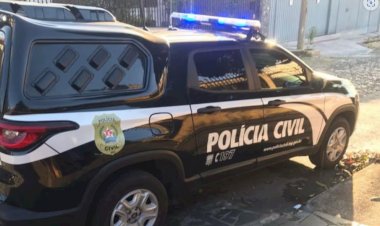 Homem em surto invade e coloca fogo em delegacia de MG: ‘jurado de morte’