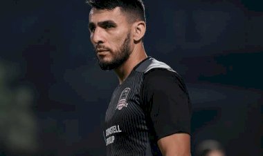 Junior Alonso desembarca em Confins para assinar com o Atlético