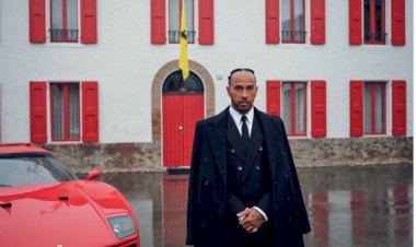 FÓRMULA 1 Foto histórica: Lewis Hamilton é apresentado oficialmente pela Ferrari em Maranello