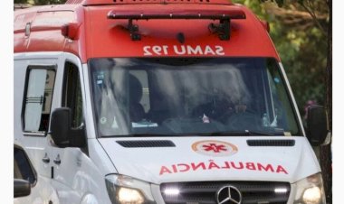 CENTRO-SUL Garupa de moto é lançada em pista e morre atropelada por ônibus na Av. Nossa Senhora do Carmo, em BH