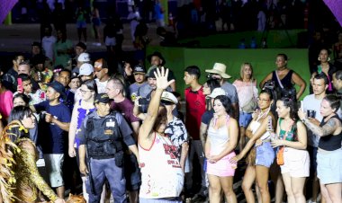 Conceição do Mato Dentro Folia 2025:Uma explosão de alegria e energia!