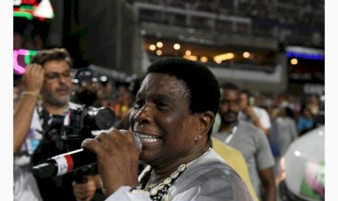VENCEDORA Beija-Flor presenteia Neguinho em despedida e é campeã do Carnaval do Rio