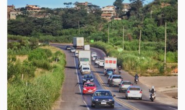 RETORNO APÓS FOLIA Movimento intenso de veículos nas estradas de MG acende alerta para motoristas na volta do Carnaval