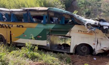 Passageiro de ônibus vítima de acidente na BR-116 em MG é indenizado em quase R$ 15 mil