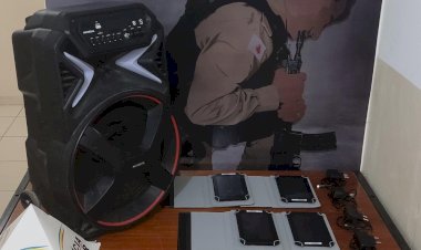 Homem que confessou ter furtado eletrônicos de clube em Buritizeiro é preso após esfaquear rapaz
