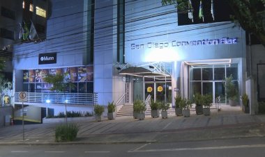 Mulher é esfaqueada em hotel