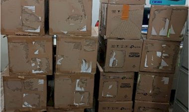 Idoso é preso ao usar nota fiscal falsa para tentar reaver produtos apreendidos em sua casa durante operação