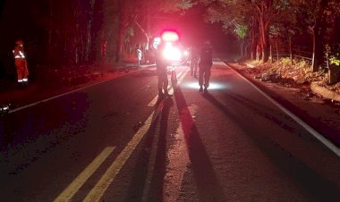 Motociclista morre atropelado por caminhão após cair na pista da BR-259, em Itueta