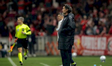 Domínguez elogia postura de jovens do Atlético em empate com Internacional: 'Muito contente'