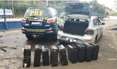 Perseguição na BR-267 termina com apreensão de 230 kg de maconha em Juiz de Fora