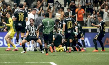 'Vingança' em campo e Delfim herói: Atlético vai à forra e vive noite mágica de classificação
