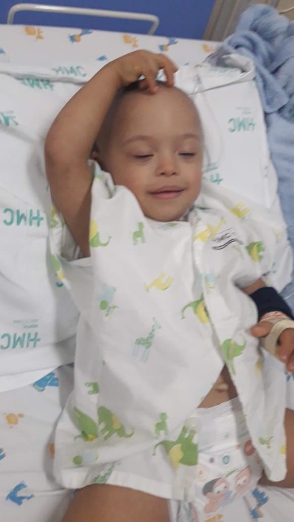 Criança de 2 anos com síndrome de Down que fazia tratamento de leucemia rara, morre pela Covid-19; “Deus fortalecia ele em todo momento, ele me ensinou o que é ser determinado”, conta a mãe